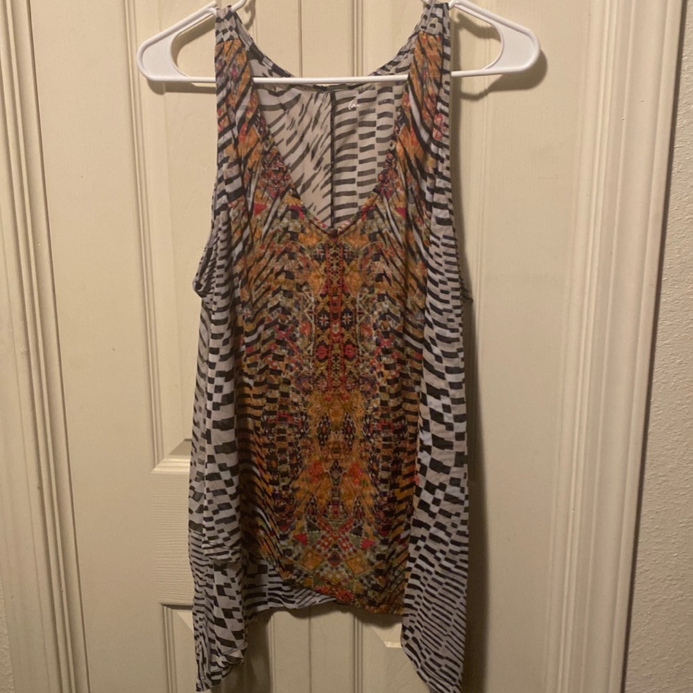 Lane Bryant Women’s Size 18/20 Sheer Sleeveless SharkBite Hem Blouse Multicolor